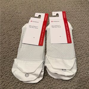 lululemon athletica White Tab Run Socks (two pairs)